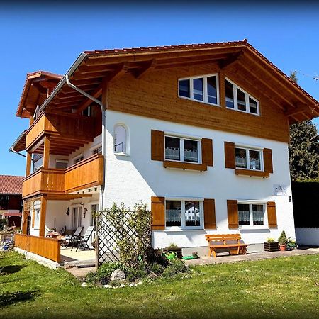 23 Neu Erbaute Ferienwohnung Mit Schloss- Und Panoramablick Halblech Exteriör bild