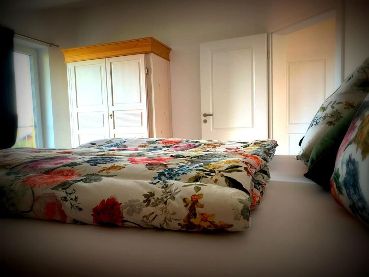 23 Neu Erbaute Ferienwohnung Mit Schloss- Und Panoramablick Halblech Exteriör bild