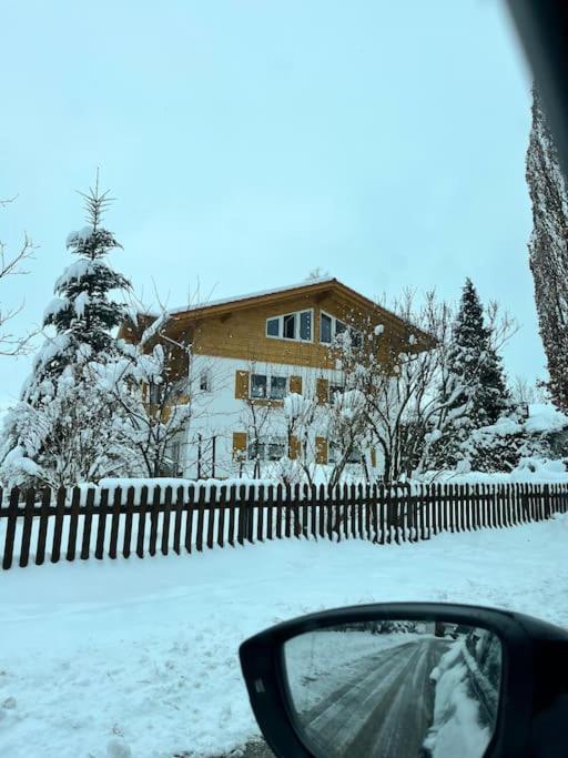 23 Neu Erbaute Ferienwohnung Mit Schloss- Und Panoramablick Halblech Exteriör bild