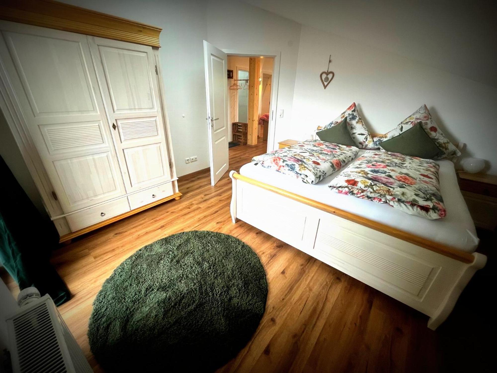 23 Neu Erbaute Ferienwohnung Mit Schloss- Und Panoramablick Halblech Exteriör bild