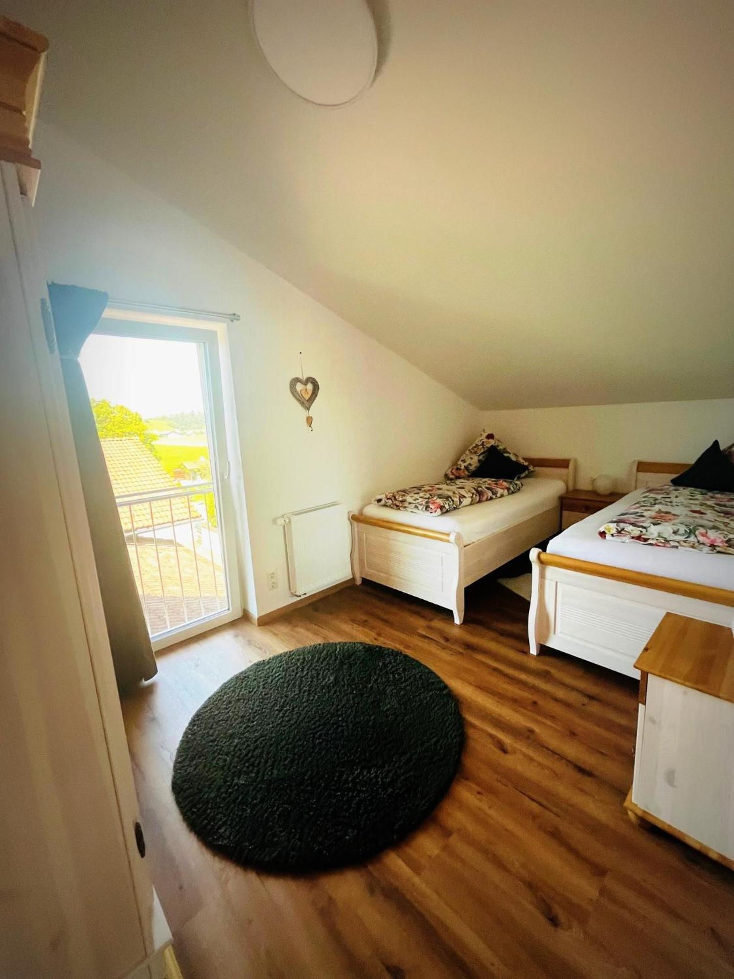 23 Neu Erbaute Ferienwohnung Mit Schloss- Und Panoramablick Halblech Exteriör bild