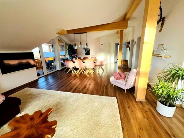 23 Neu Erbaute Ferienwohnung Mit Schloss- Und Panoramablick Halblech Exteriör bild